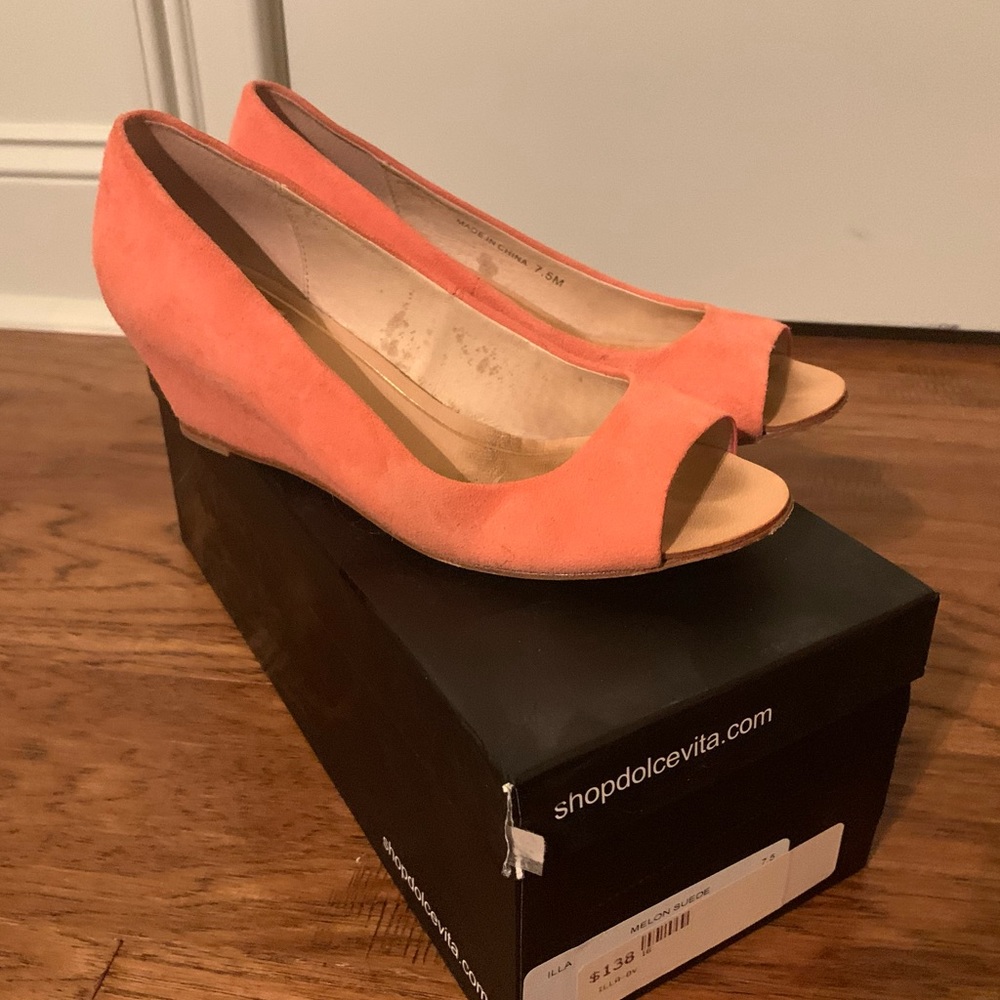 FREE SHIPPING Coral suede peeptoe wedges